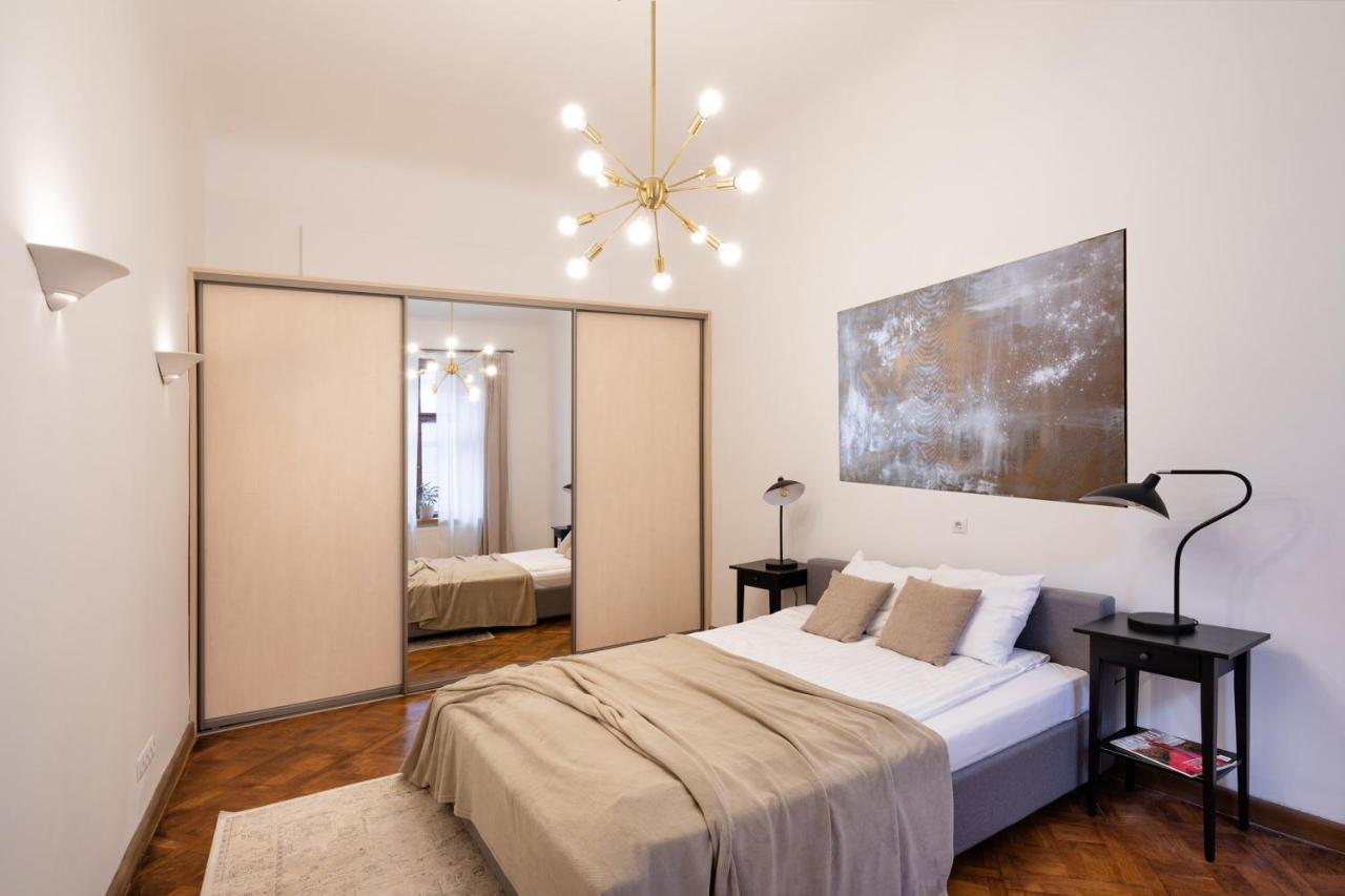 Appartement Old Modern And Spacious 2 Bedroom