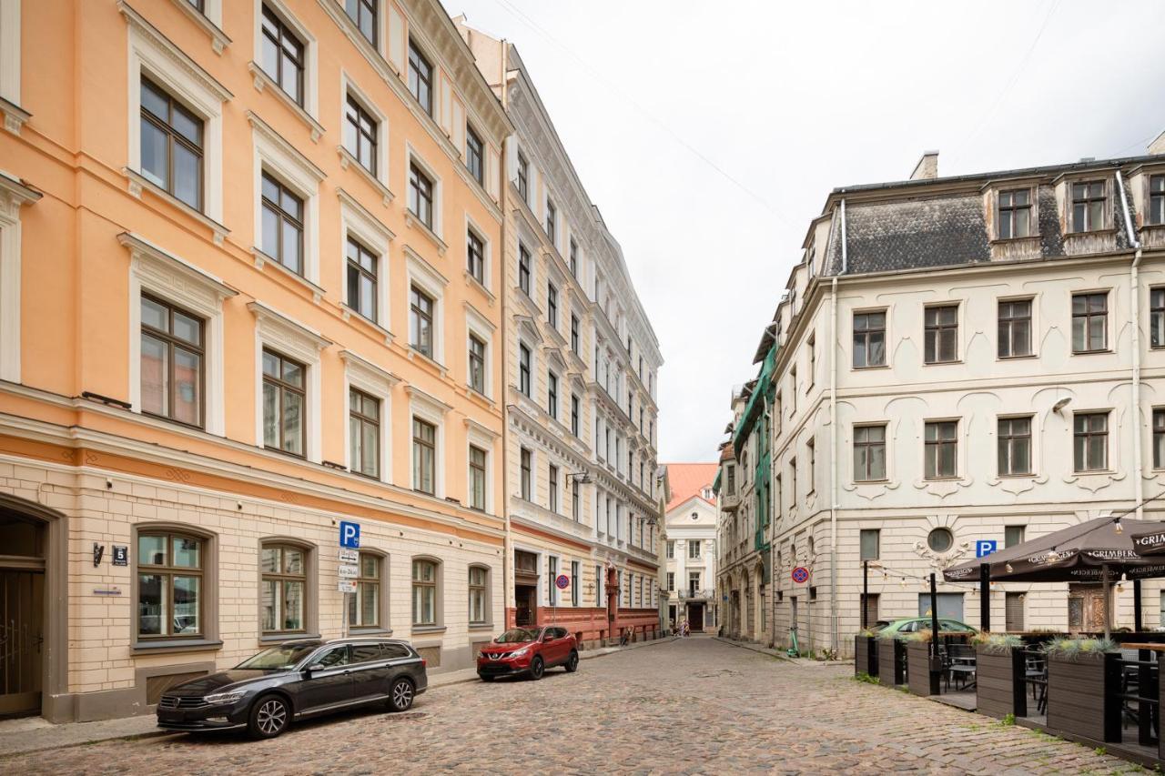 Apartment Old Modern And Spacious 2 Bedroom Riga