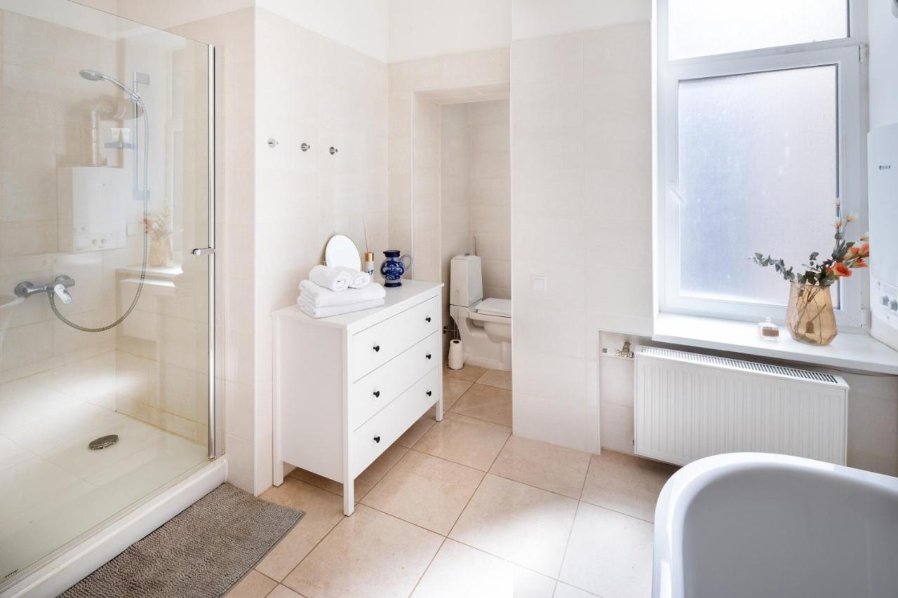 Appartement Old Modern And Spacious 2 Bedroom *
